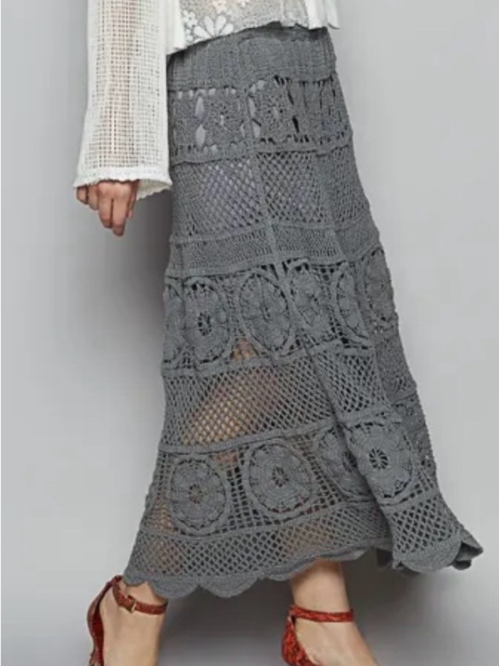 POL crocheted skirt in gray.  OS partially lined.  No flaws - Picture 5 of 12